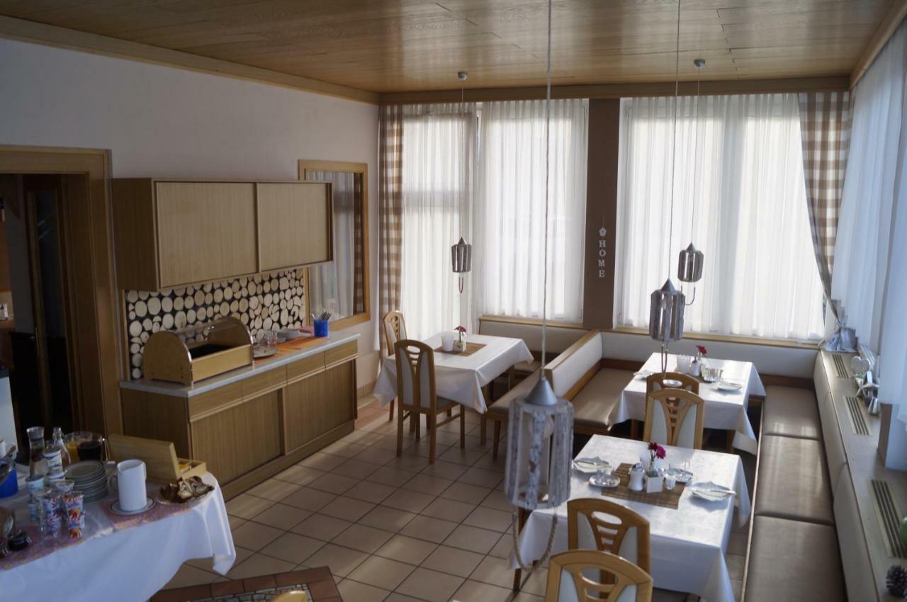 Pension Dobernig - Contactless Check In/Stay クラーゲンフルト エクステリア 写真